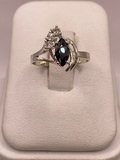 Anillo de Plata 925 con Zirconia Negra Corte Marquesa