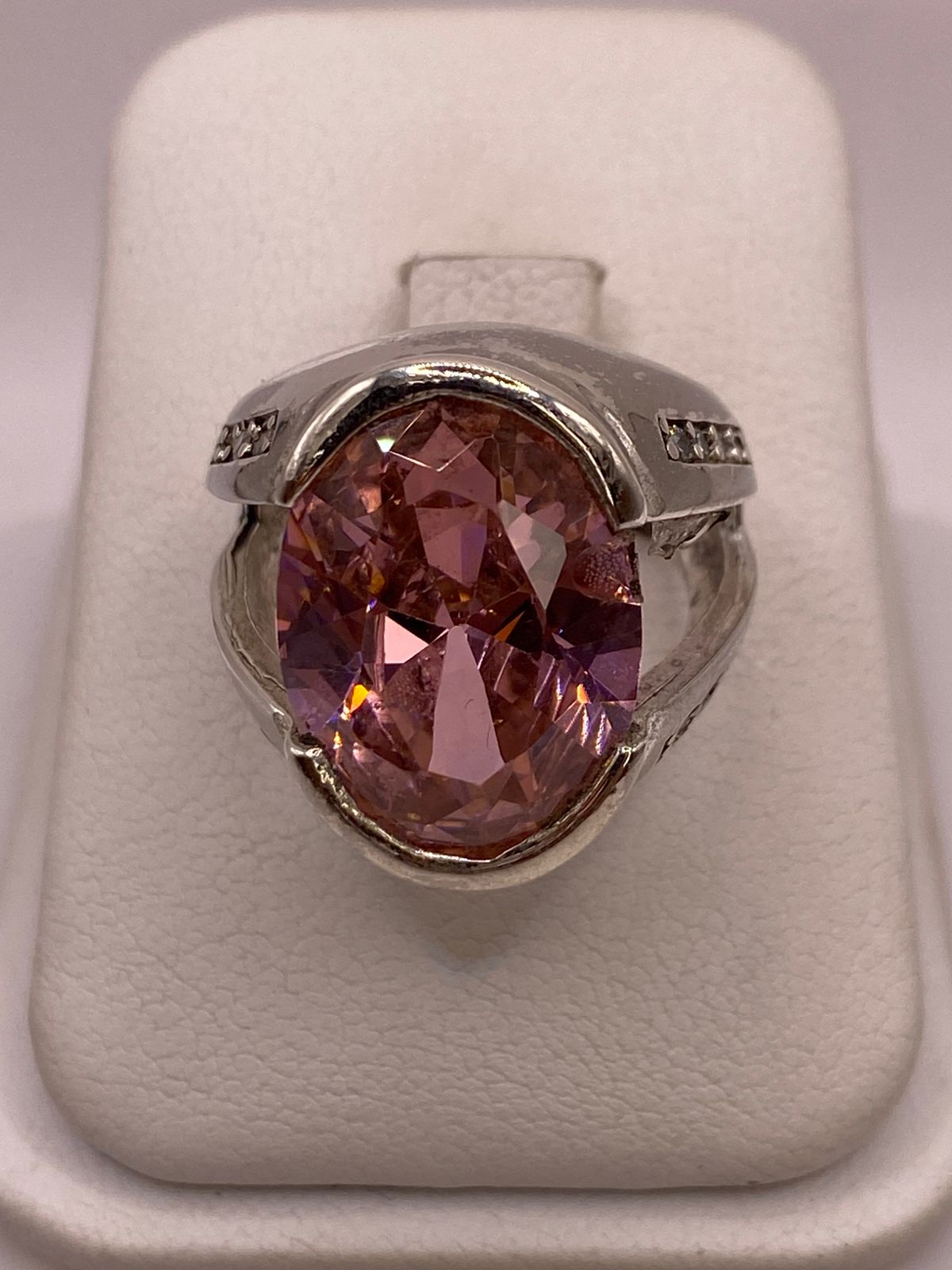 Anillo de Plata 925 con Zirconia Rosa Ovalada