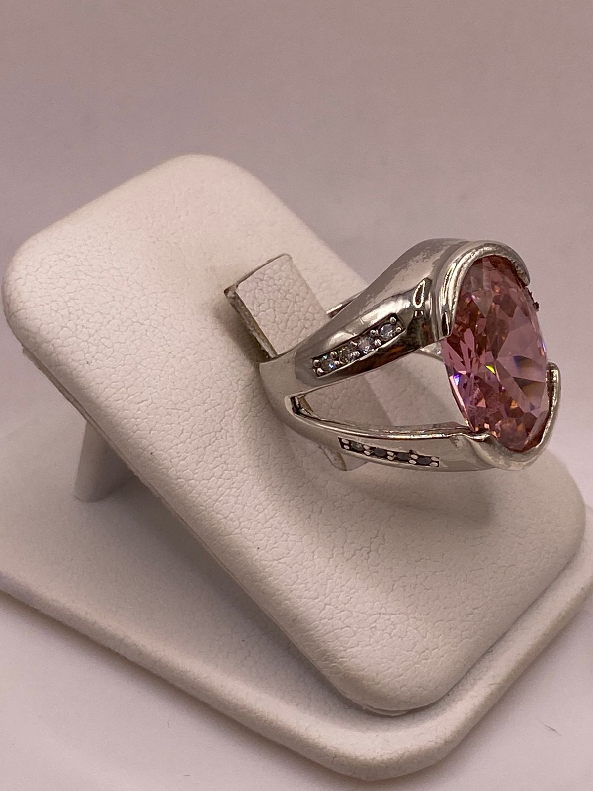 Anillo de Plata 925 con Zirconia Rosa Ovalada