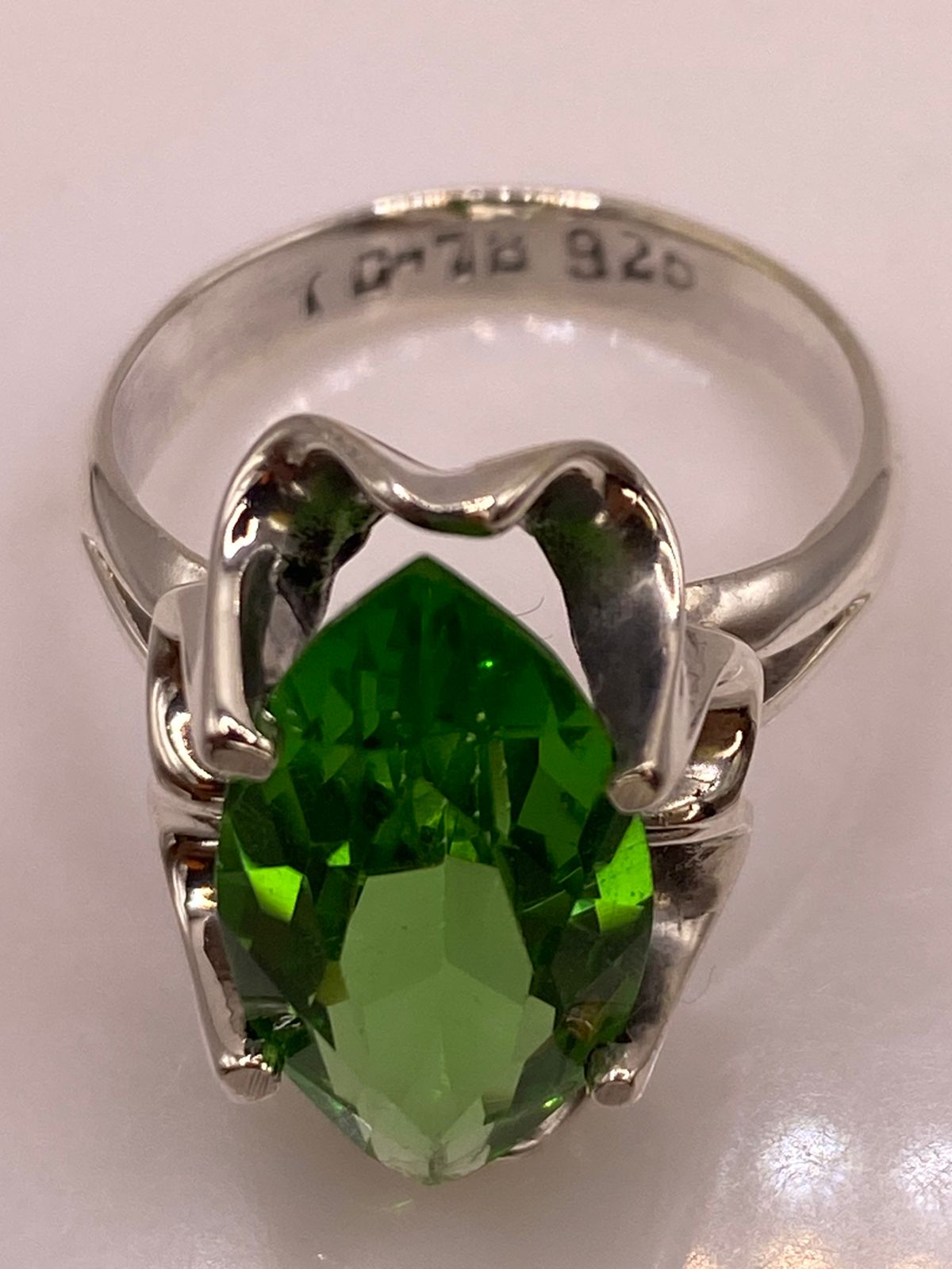 Anillo de Plata 925 con Zirconia Verde