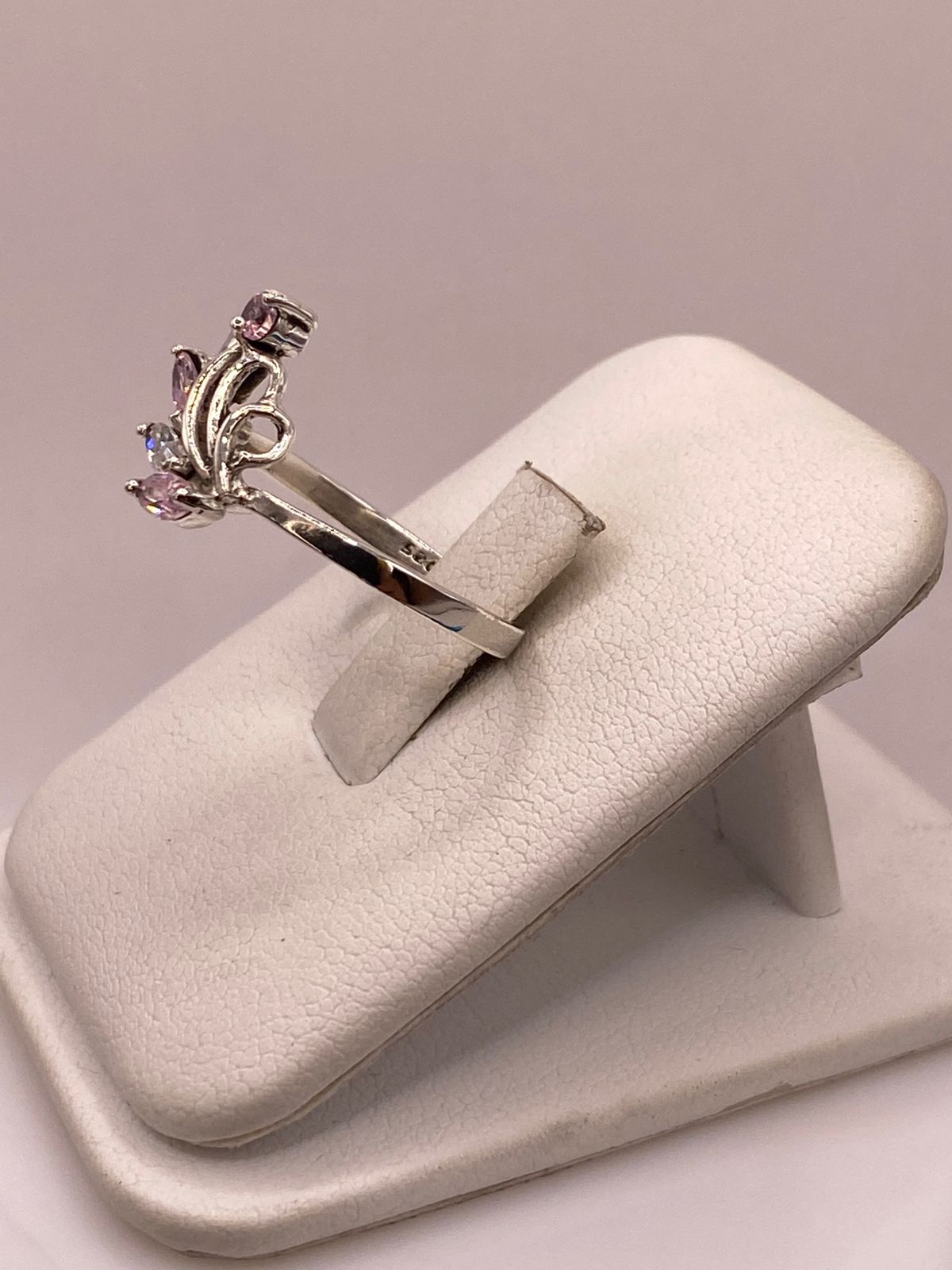 ANILLO DE PLATA 925 CON ZIRCONIAS ROSAS Y BLANCAS, DISEÑO FLORAL ABSTRACTO