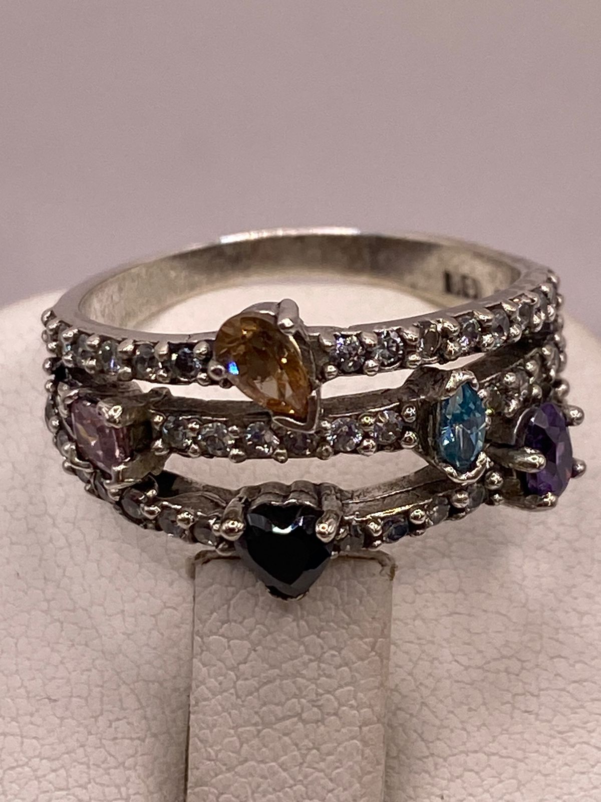 Anillo de Plata 925 con Zirconias Multicolor, Diseño Triple Banda