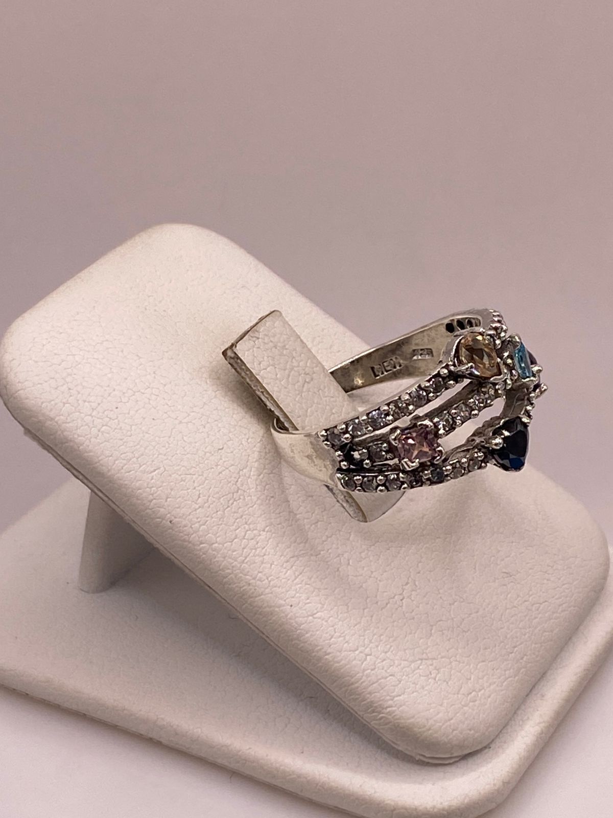 Anillo de Plata 925 con Zirconias Multicolor, Diseño Triple Banda