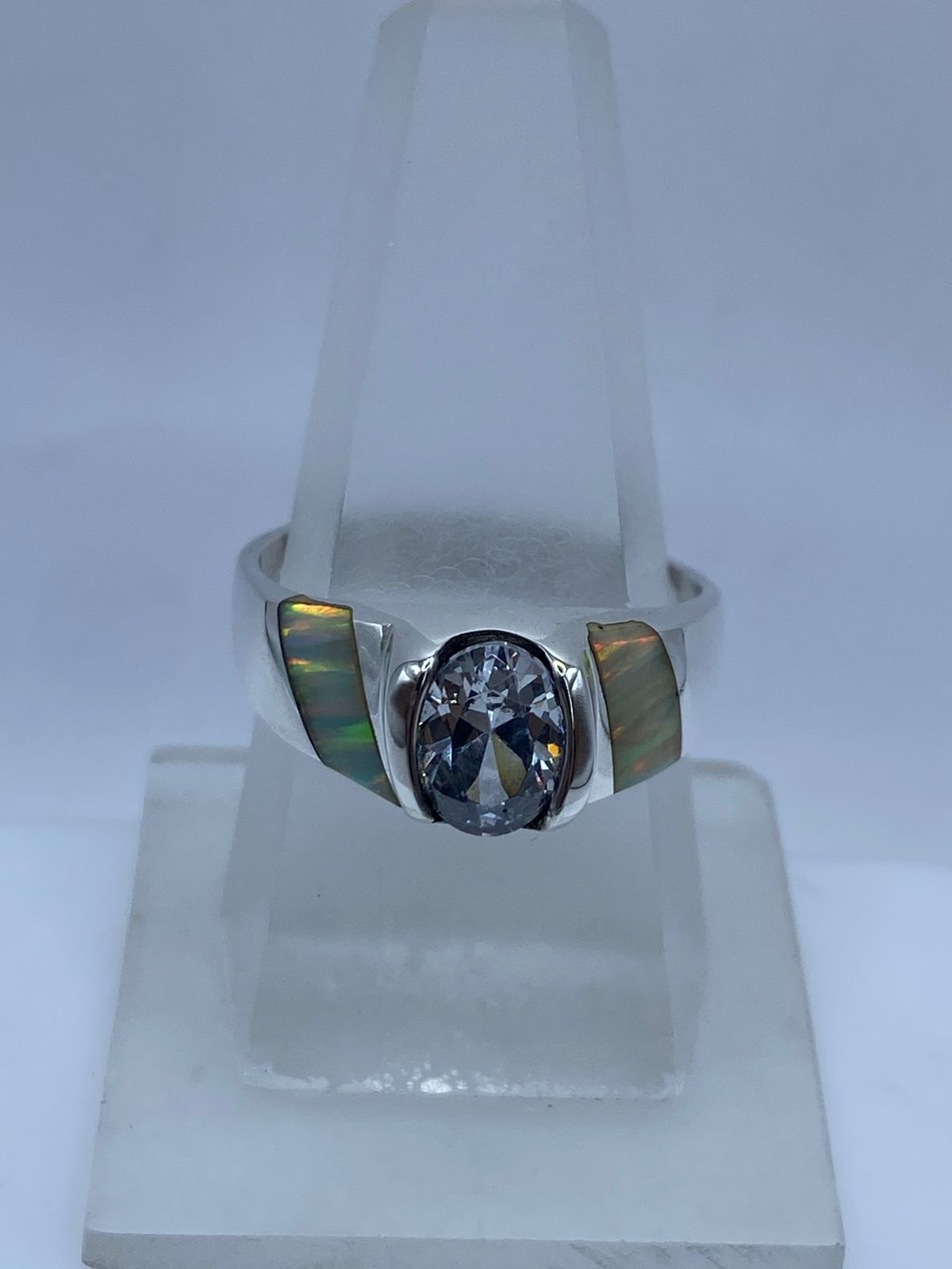 Anillo de Plata .950 con Ópalo de Fuego y Zirconia Blanca