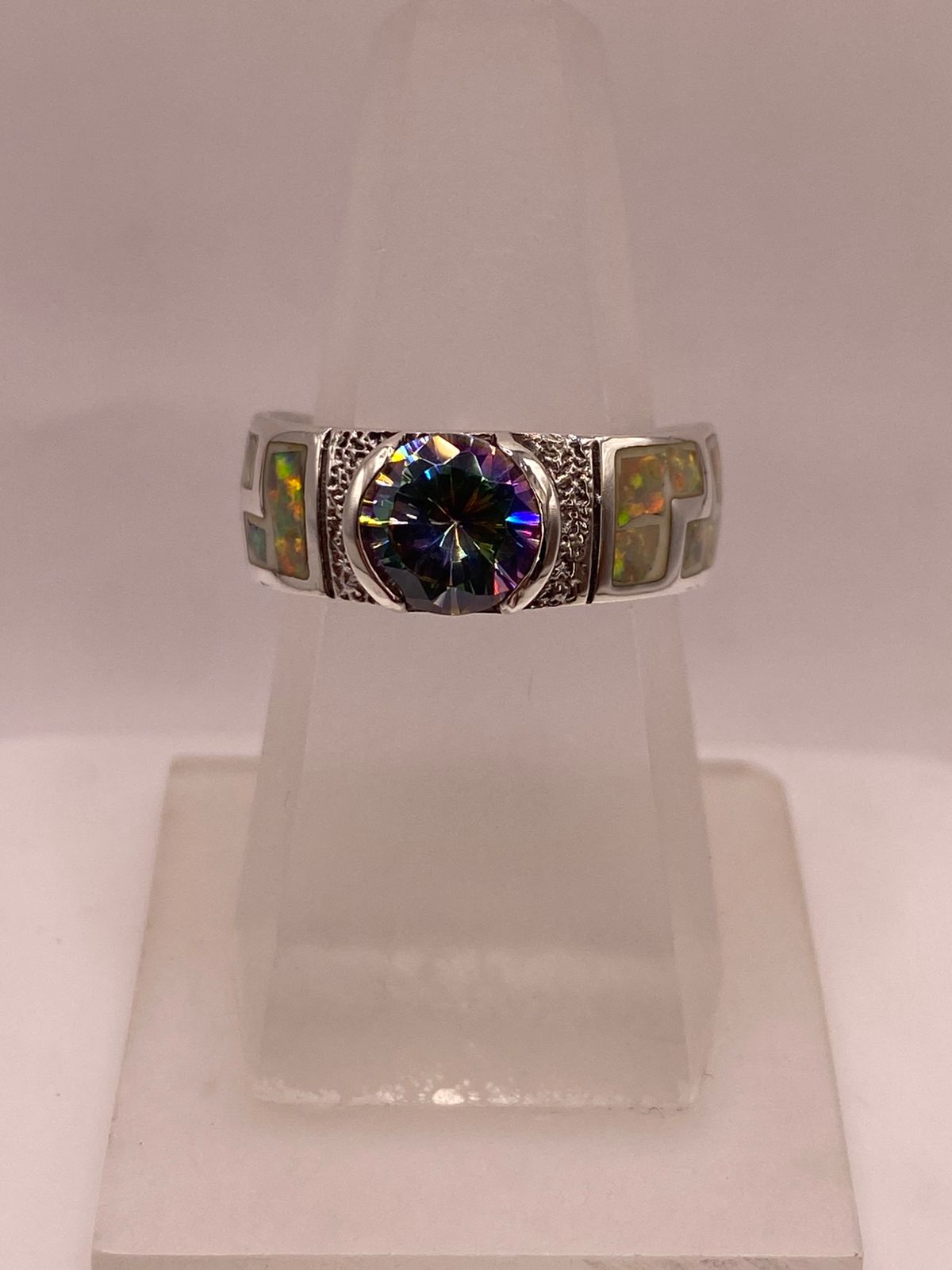 Anillo de Plata .950 con Ópalo de Fuego y Zirconia Multicolor Diseño Greca