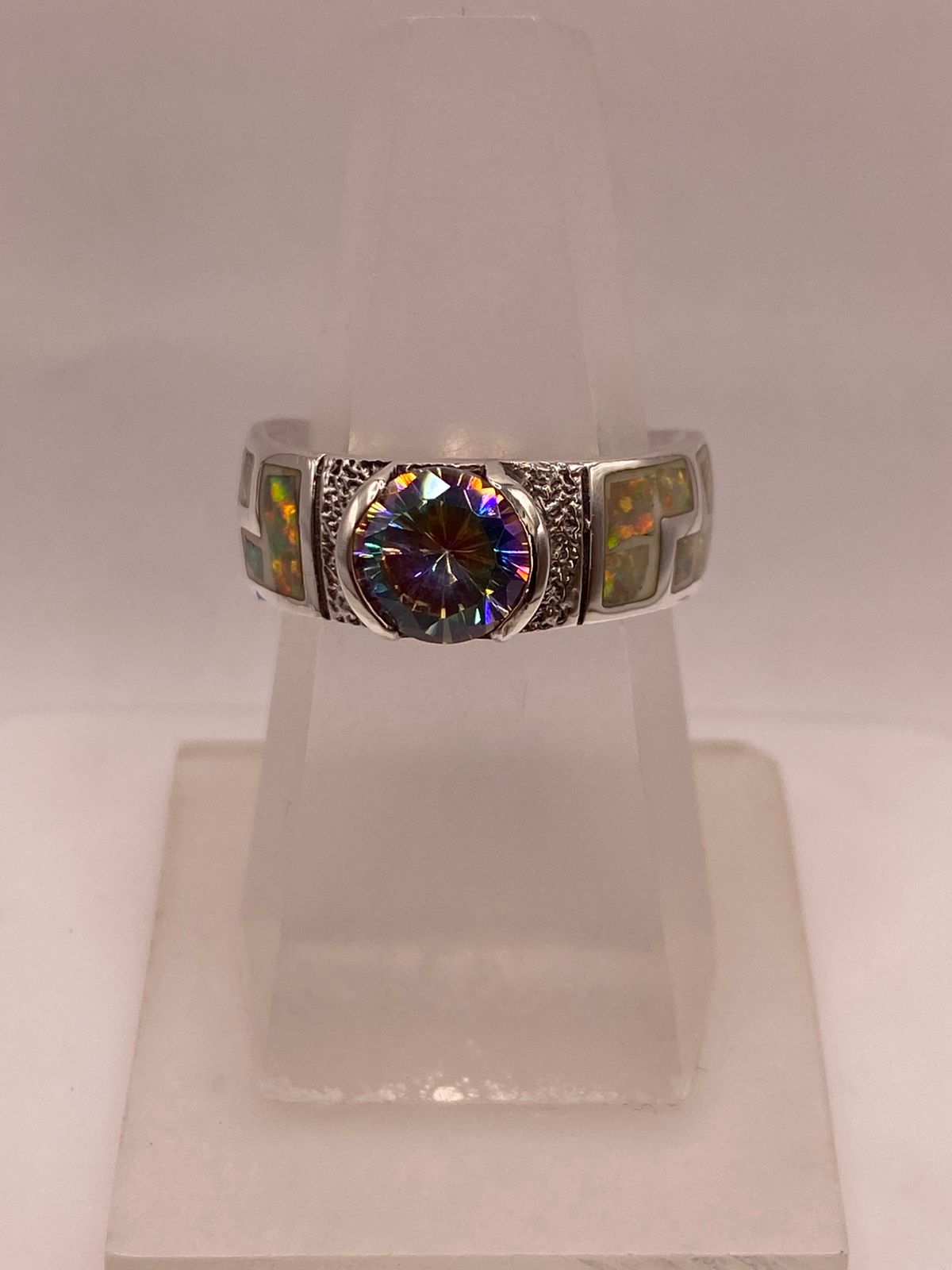 Anillo de Plata .950 con Ópalo de Fuego y Zirconia Multicolor Diseño Greca