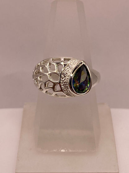 Anillo de Plata 950 con Zirconia Verde Mística Corte Pera