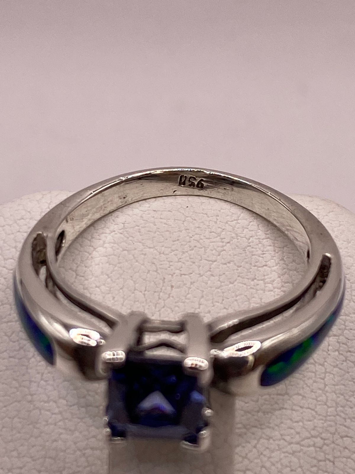 Anillo Soliratio de Plata Ley 950 con Ópalo de Fuego y Zirconia
