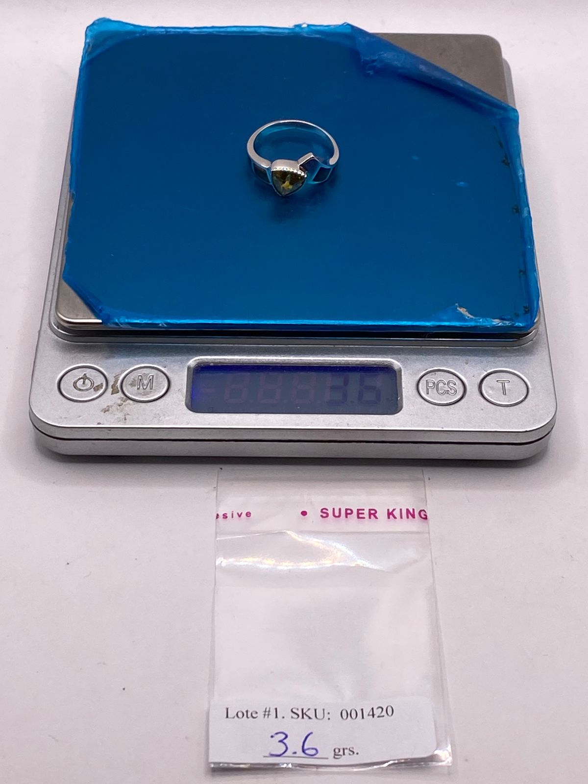 Anillo Solitario de Plata Ley 950 con Ópalo de Fuego Multicolor y Zirconia Amarilla