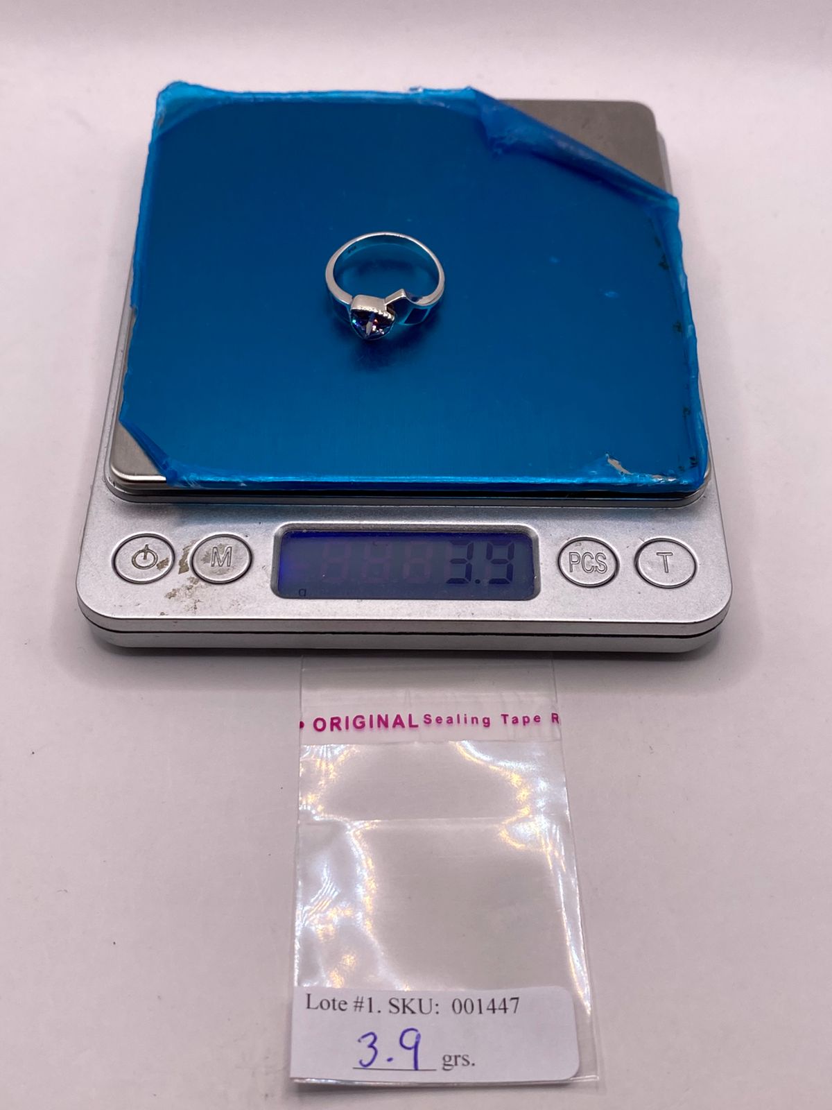 Anillo Solitario de Plata Ley 950 con Ópalo de Fuego y Zirconia