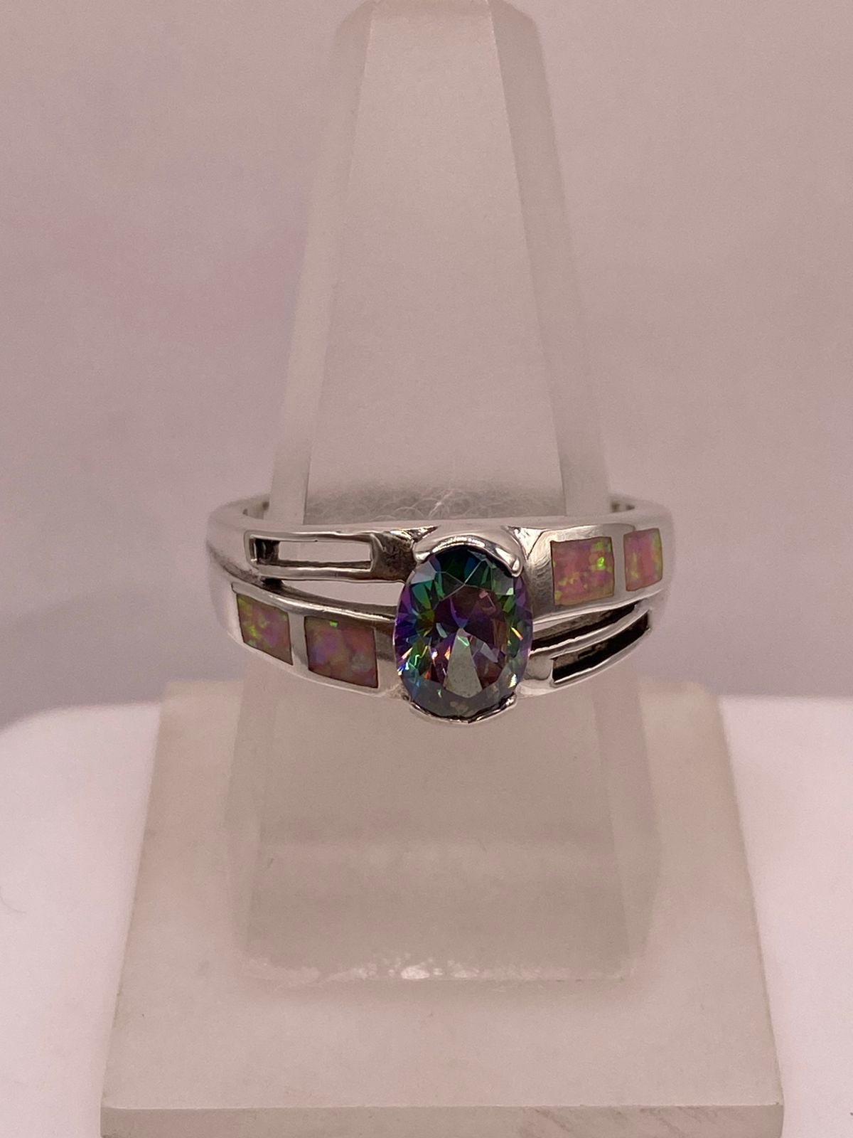 Anillo Solitario de Plata Ley 950 con Ópalo de Fuego y Zirconia Multicolor