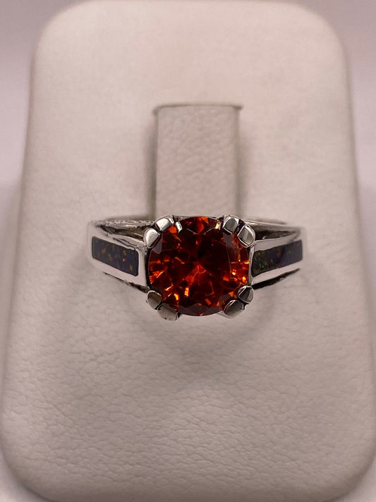 Anillo Solitario de Plata Ley 950 con Ópalo de Fuego y Zirconia Naranja, vista frontal