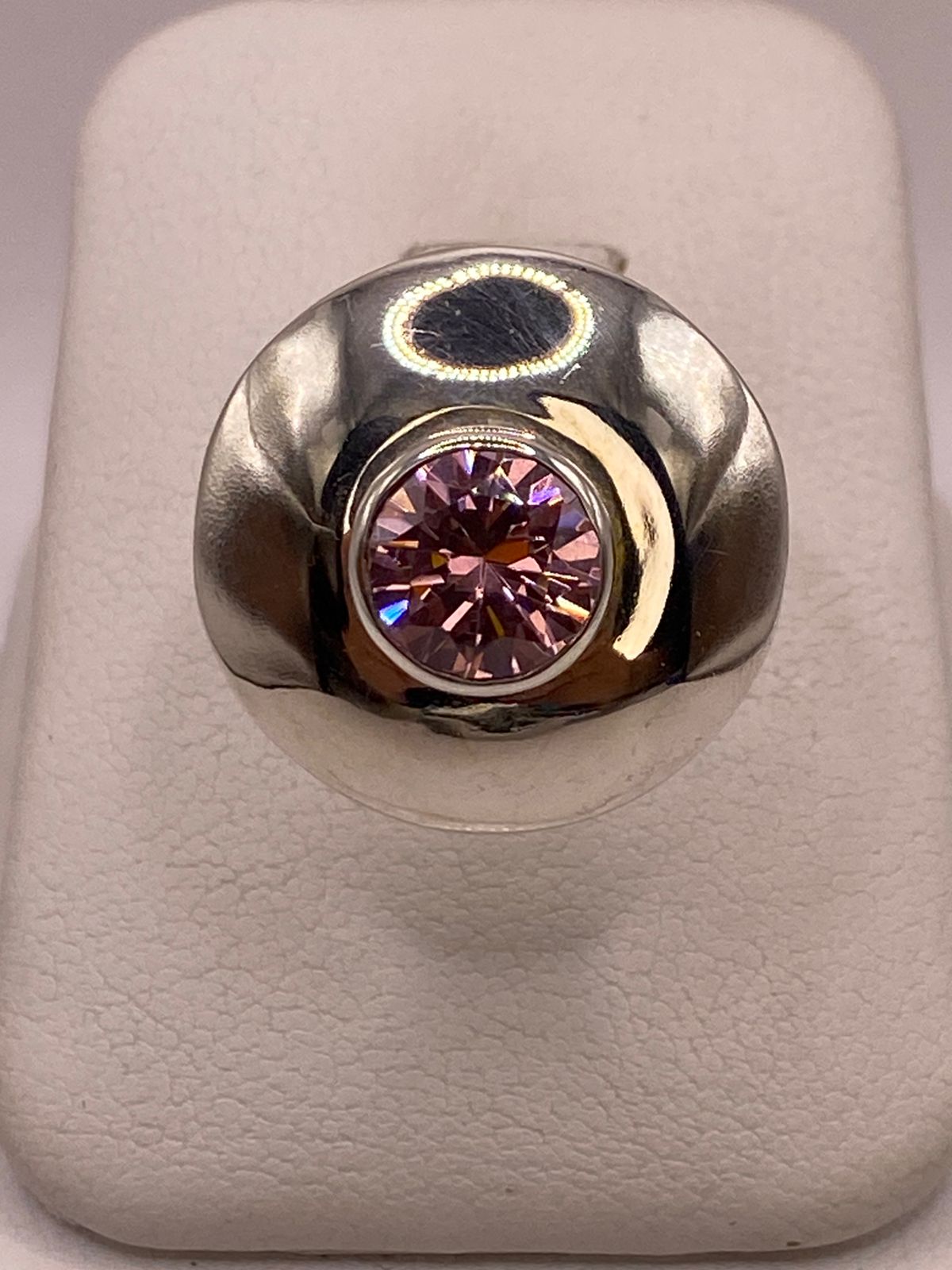 Anillo Tipo Domo de Plata 925 con Zirconia Rosa