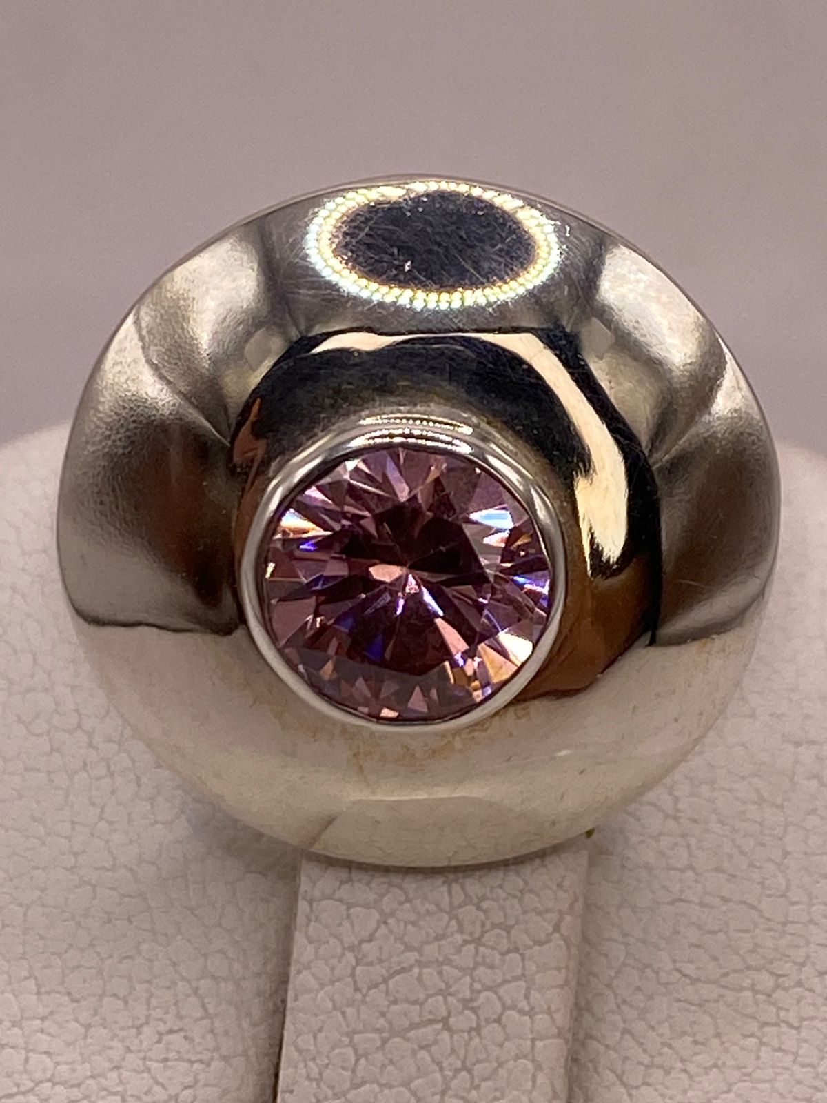 Anillo Tipo Domo de Plata 925 con Zirconia Rosa