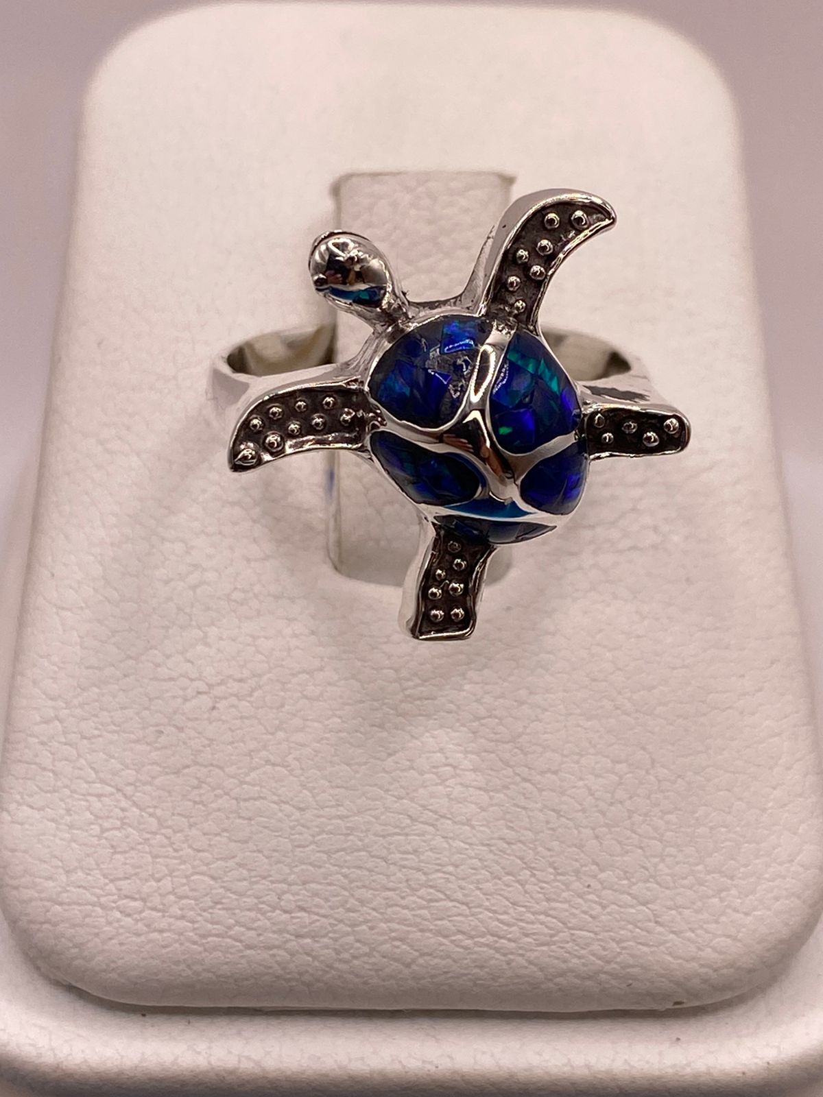 ANILLO TORTUGA MARINA DE PLATA LEY 950 CON ÓPALO DE FUEGO