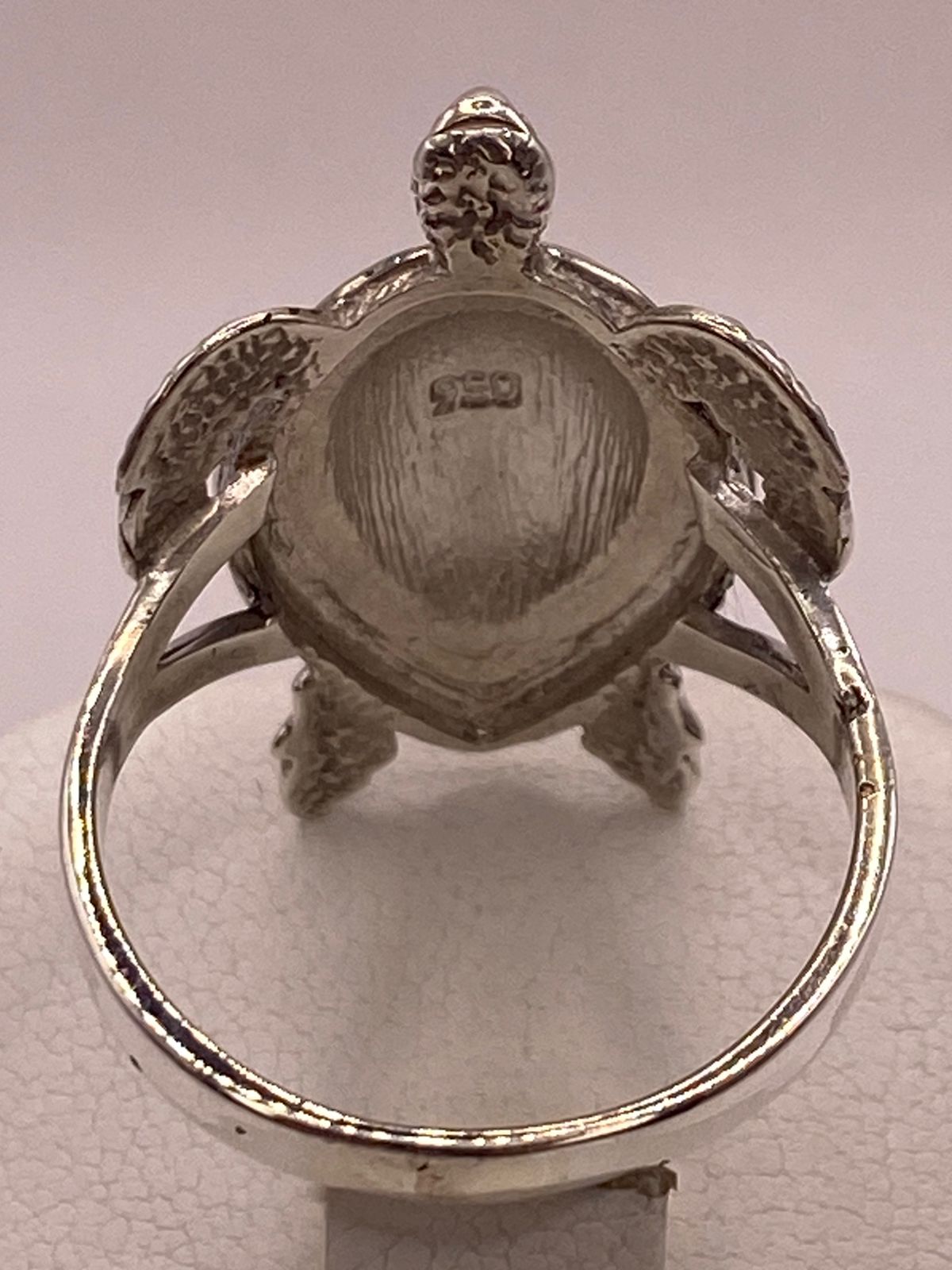 ANILLO TORTUGA DE PLATA LEY 950 CON DE FUEGO  ÓPALO MULTICOLOR
