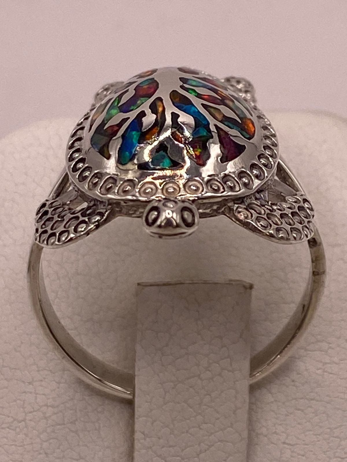 ANILLO TORTUGA DE PLATA LEY 950 CON DE FUEGO  ÓPALO MULTICOLOR