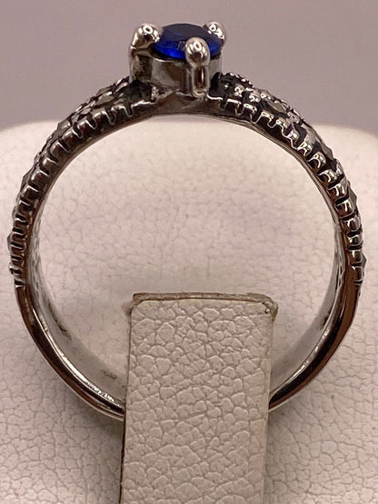 Anillo Vintage Doble Banda con Zirconia Azul y Marquesitas en Plata Ley 925, vista superior