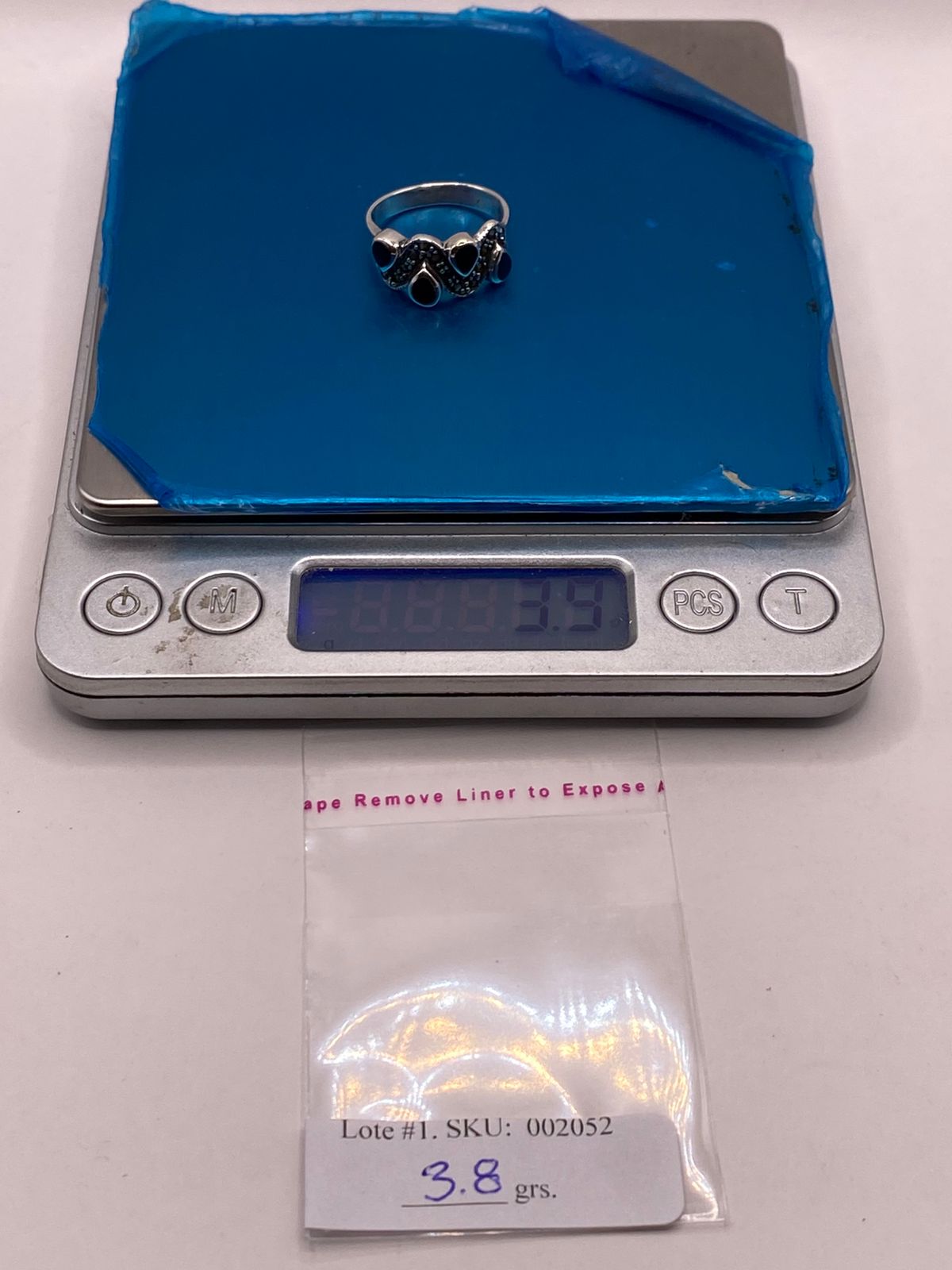 Anillo Vintage con Marquesitas y Piedras Negras en Plata Ley 925
