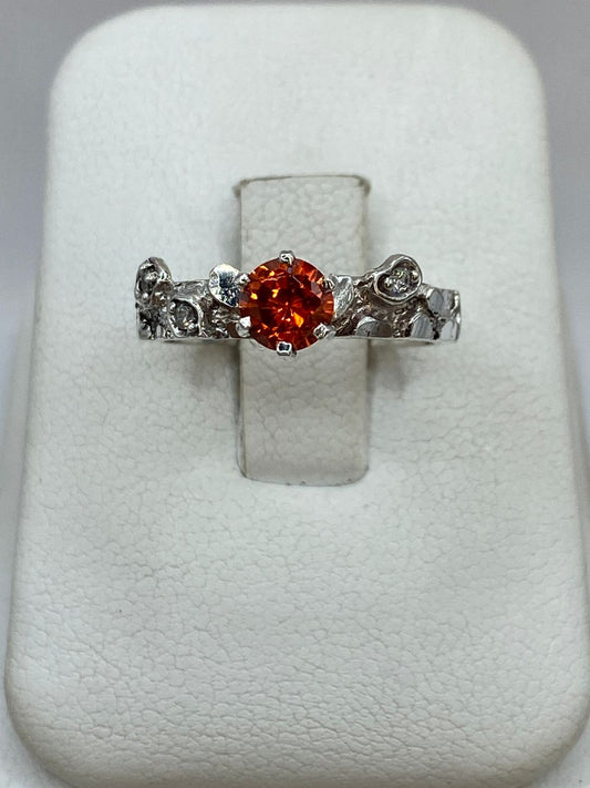 Anillo Vintage con Zirconia Naranja en Plata 925