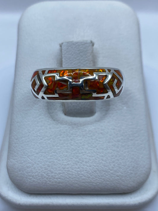 Anillo de plata .950 con ópalo de fuego naranja engastado en diseño geométrico