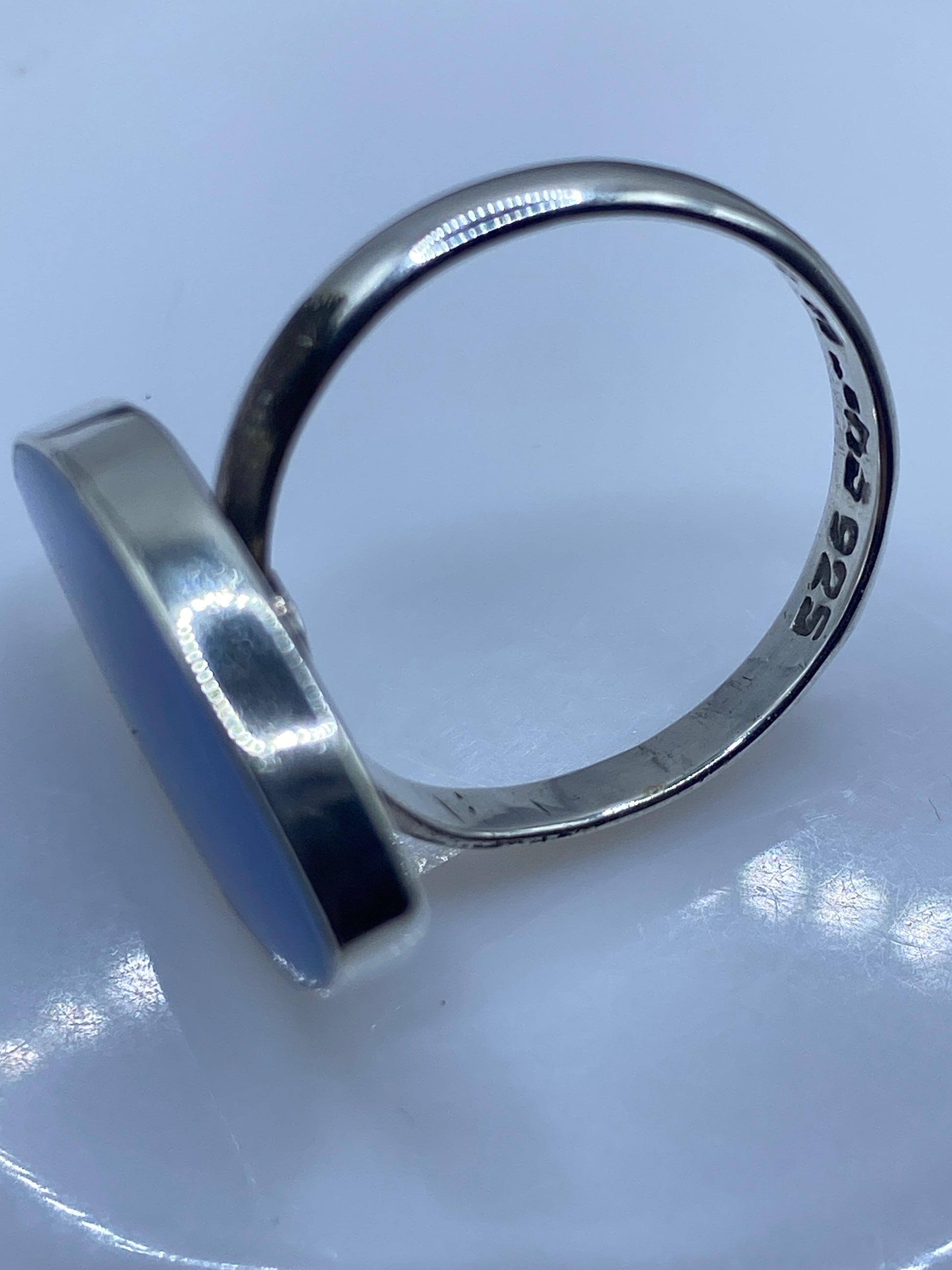 Anillo de Plata Ópalo de Fuego Azul — Minimalista Elegante — foto 5