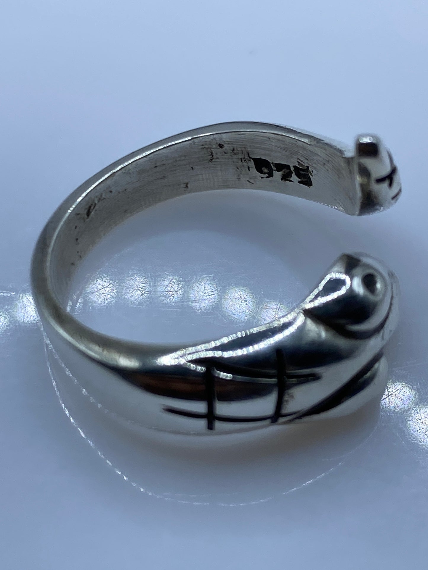 Anillo de Plata Ajustable Ojos Grabados — Minimalista — foto 5