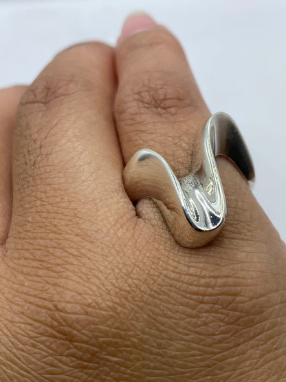 Anillo de Plata Fluido Orgánico — Elegancia Minimalista — foto 4