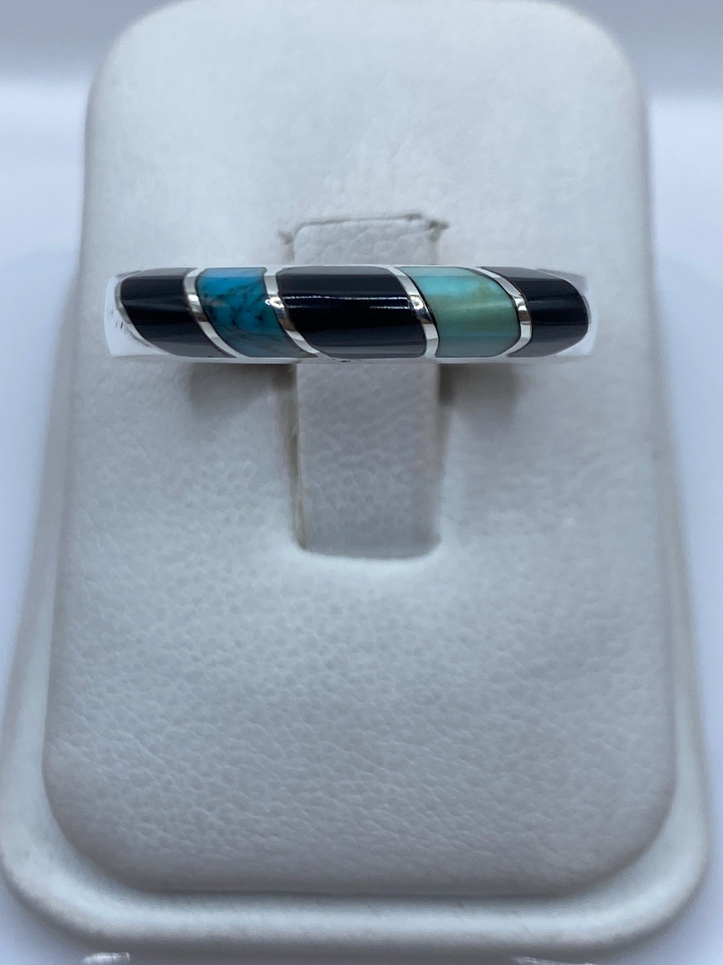 Anillo de plata .925 con turquesa azul cielo engastada, talla 10
