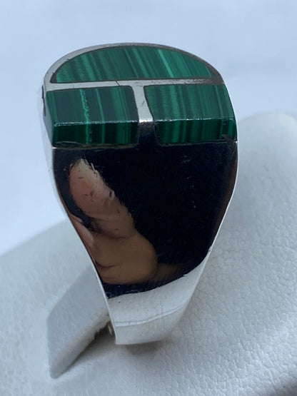 Detalle del Quinto .925 grabado en el interior del anillo de plata