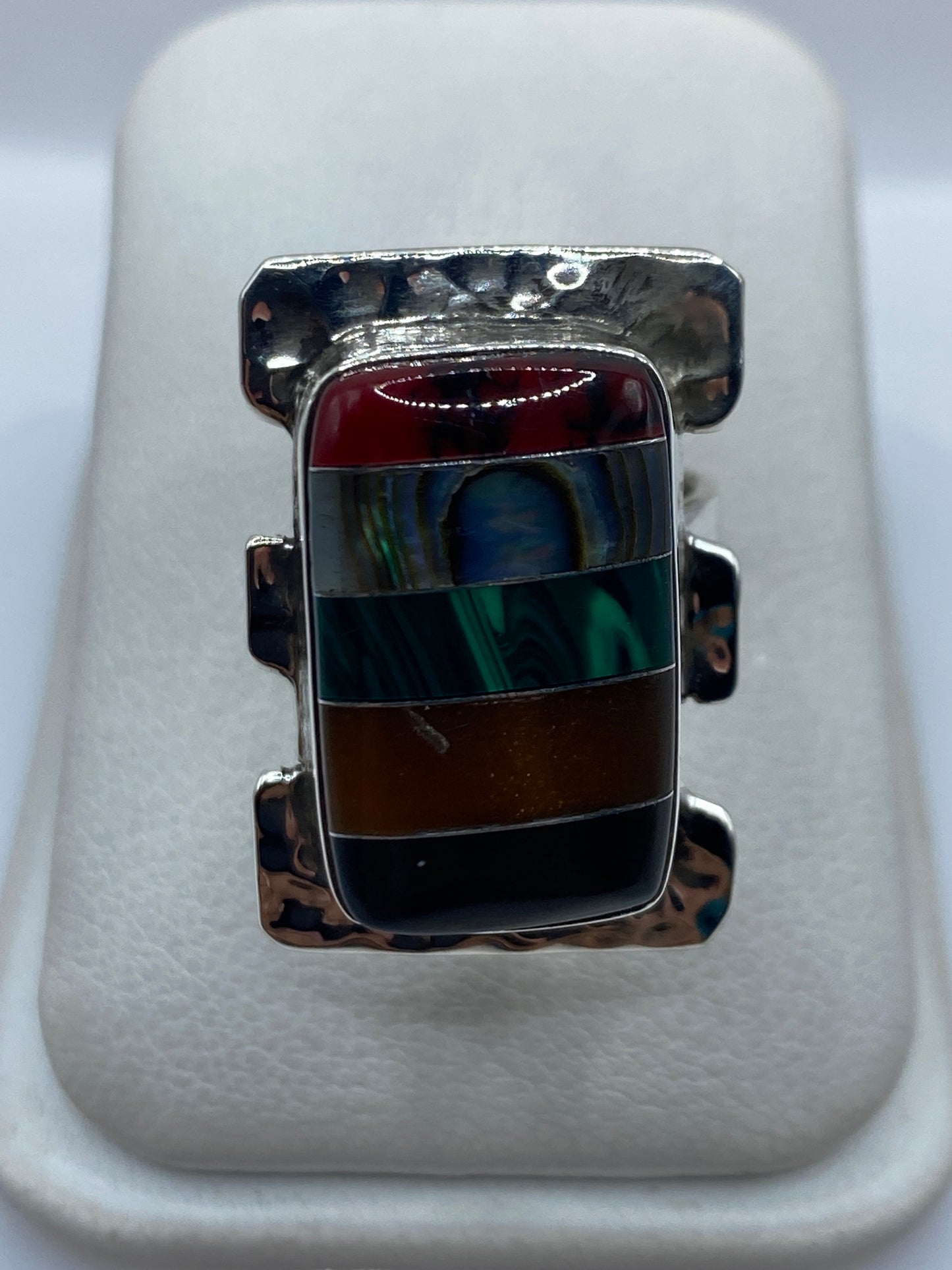 Anillo ajustable de plata con cinco piedras multicolor engastadas a mano