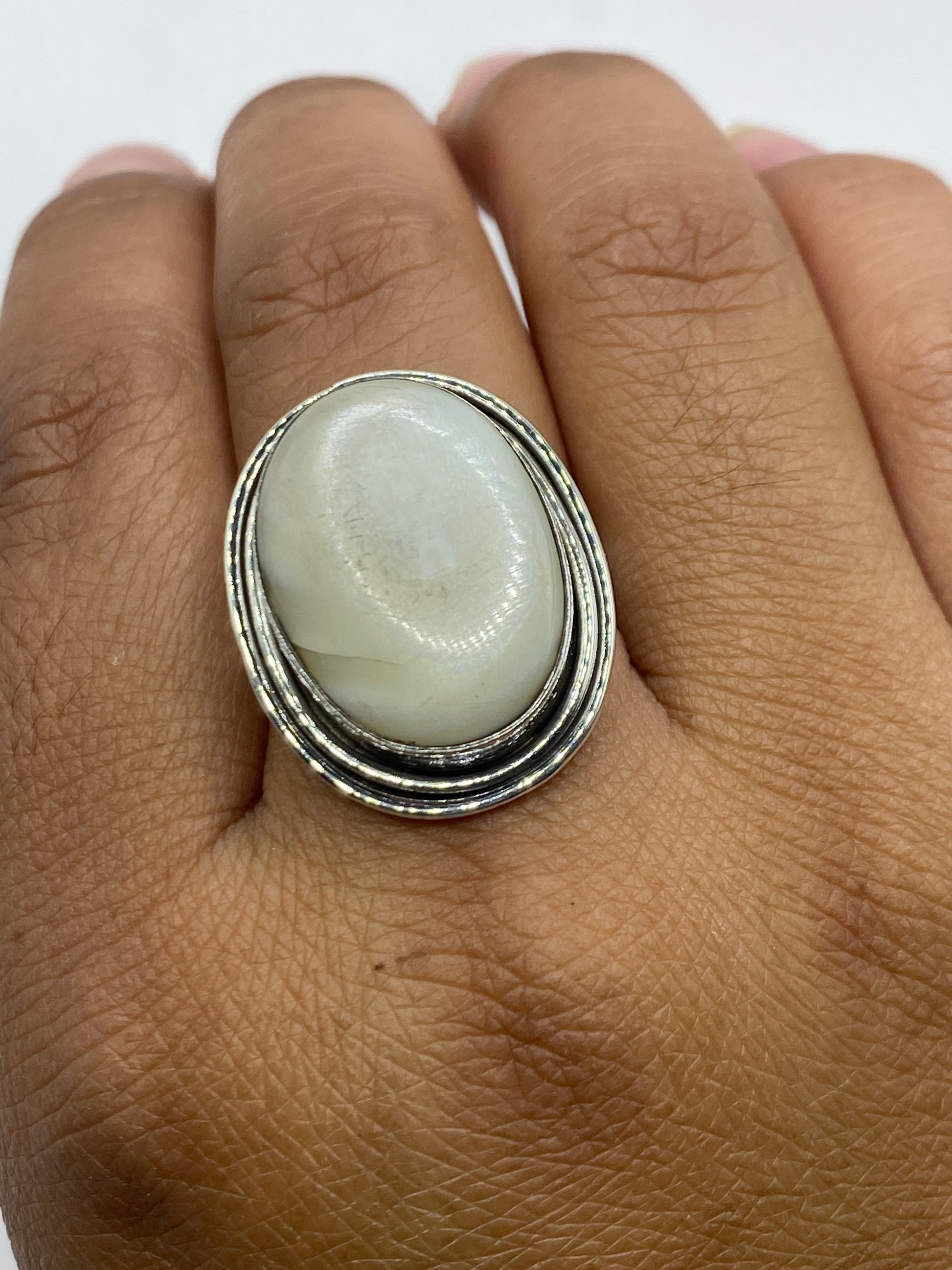 Perla blanca sobre base de plata Taxco