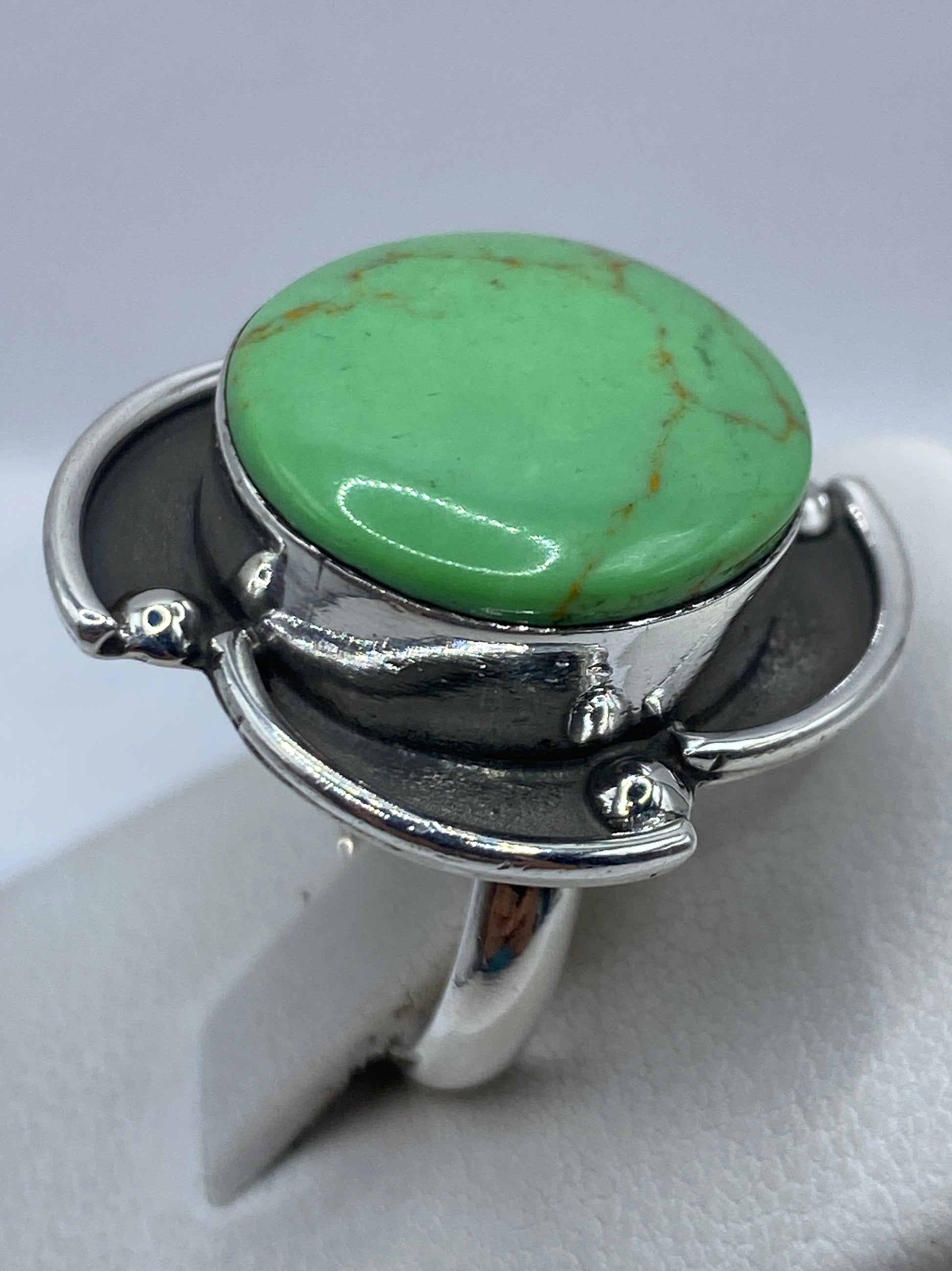 Detalle del interior del anillo con el Quinto .925 grabado