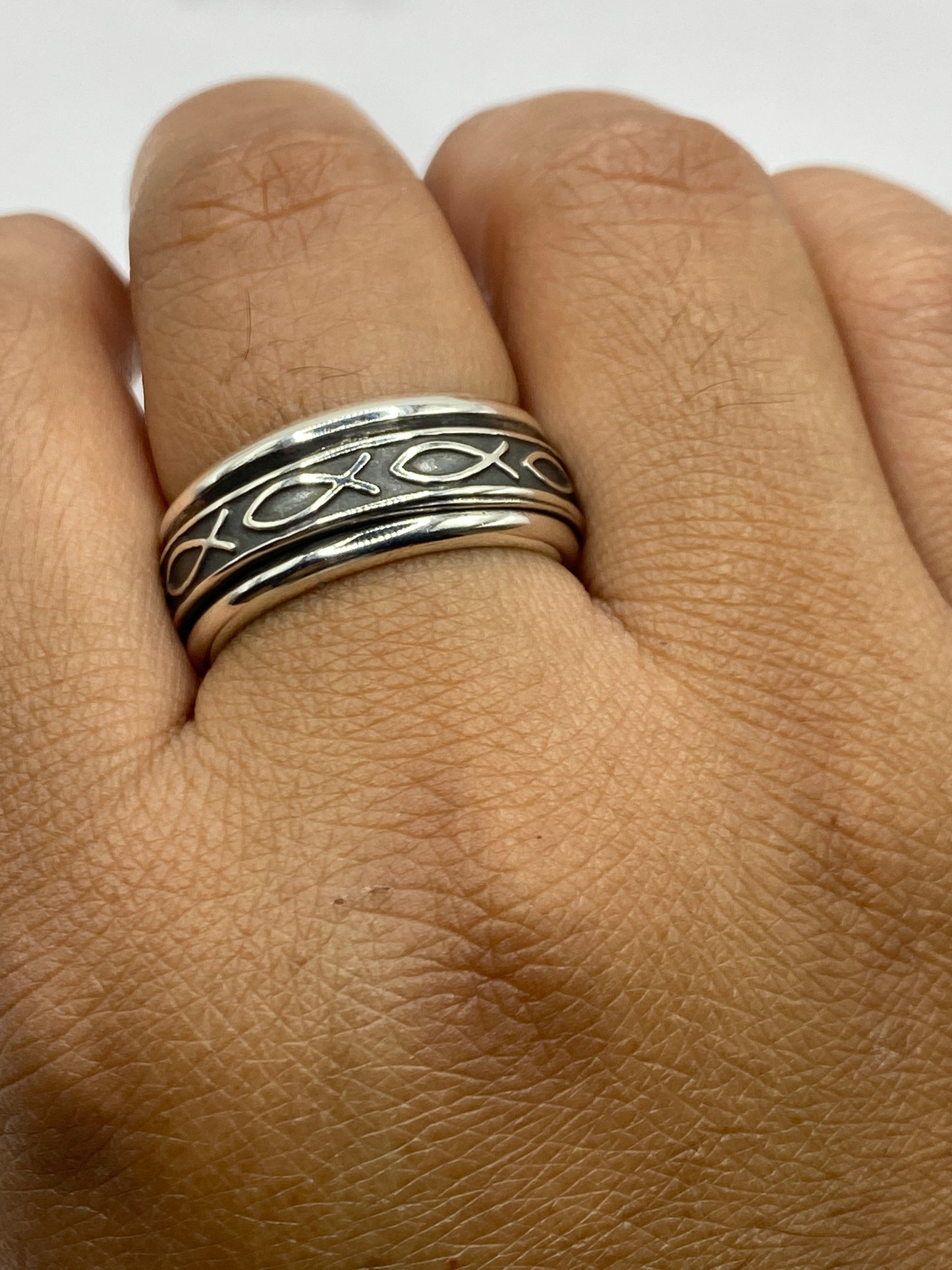 Interior del anillo con marca de Quinto 925 y SKU visible