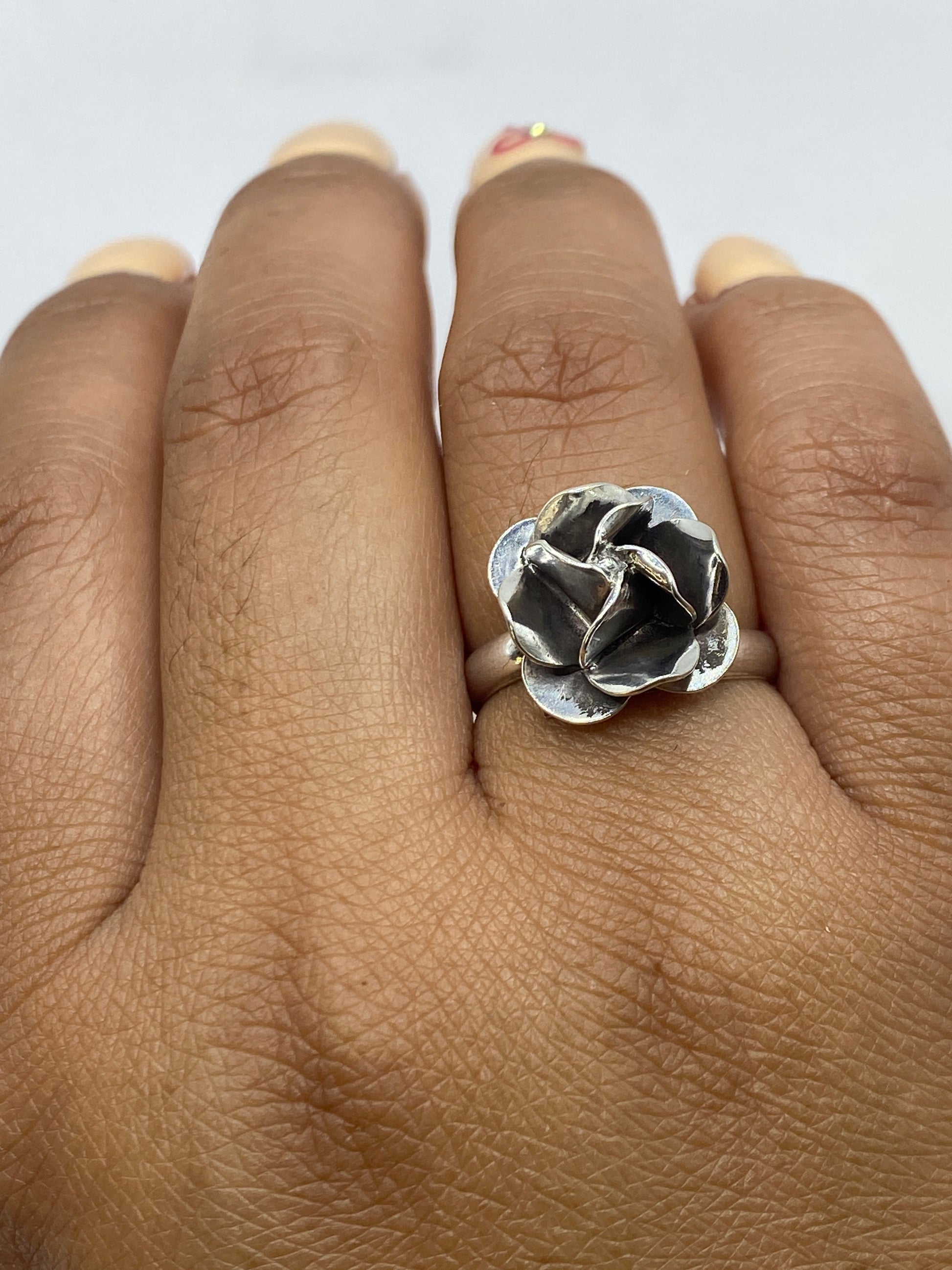 Detalle del Quinto .925 y acabado de la rosa de plata pura