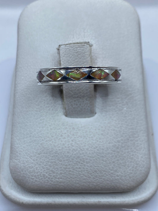 Anillo de plata .950 con Ópalo de Fuego engastado a mano, talla 6
