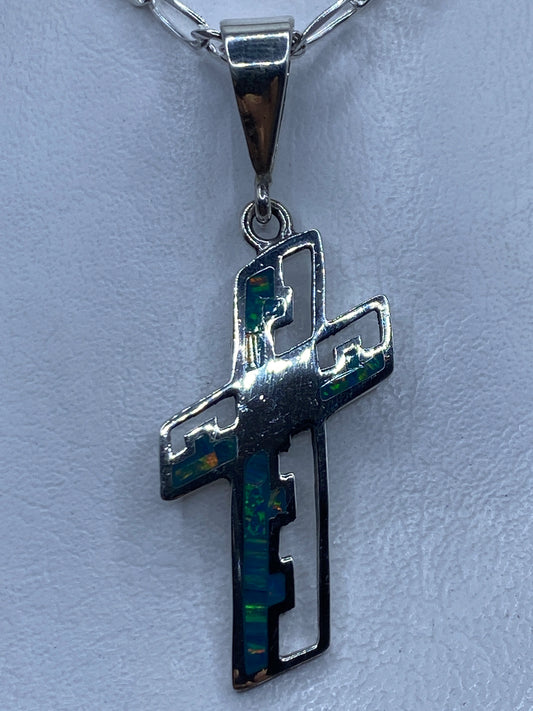 Dije cruz religiosa de plata .950 con ópalo de fuego azul engastado