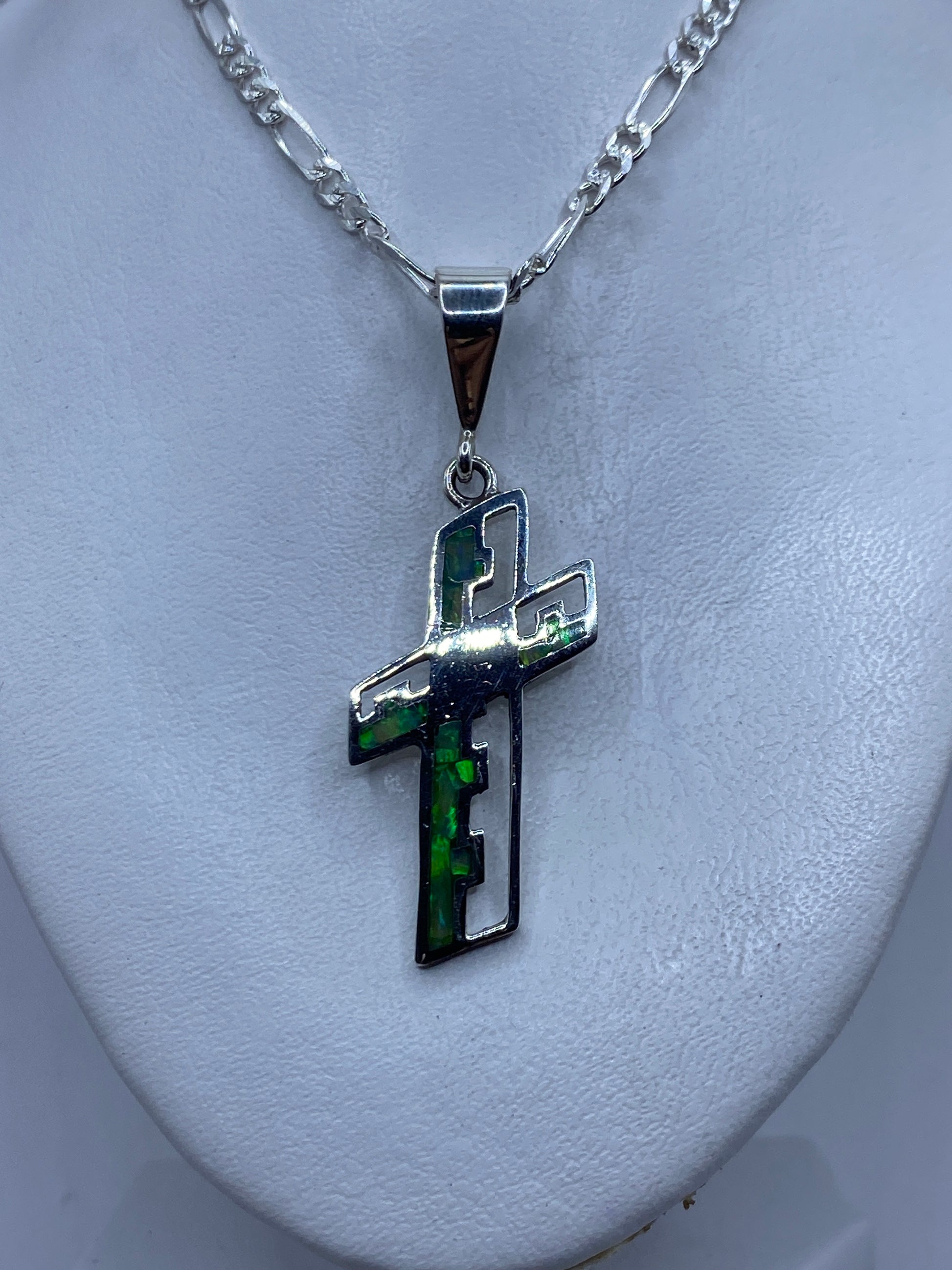 Reverso de la cruz con sello de autenticidad .925 en relieve
