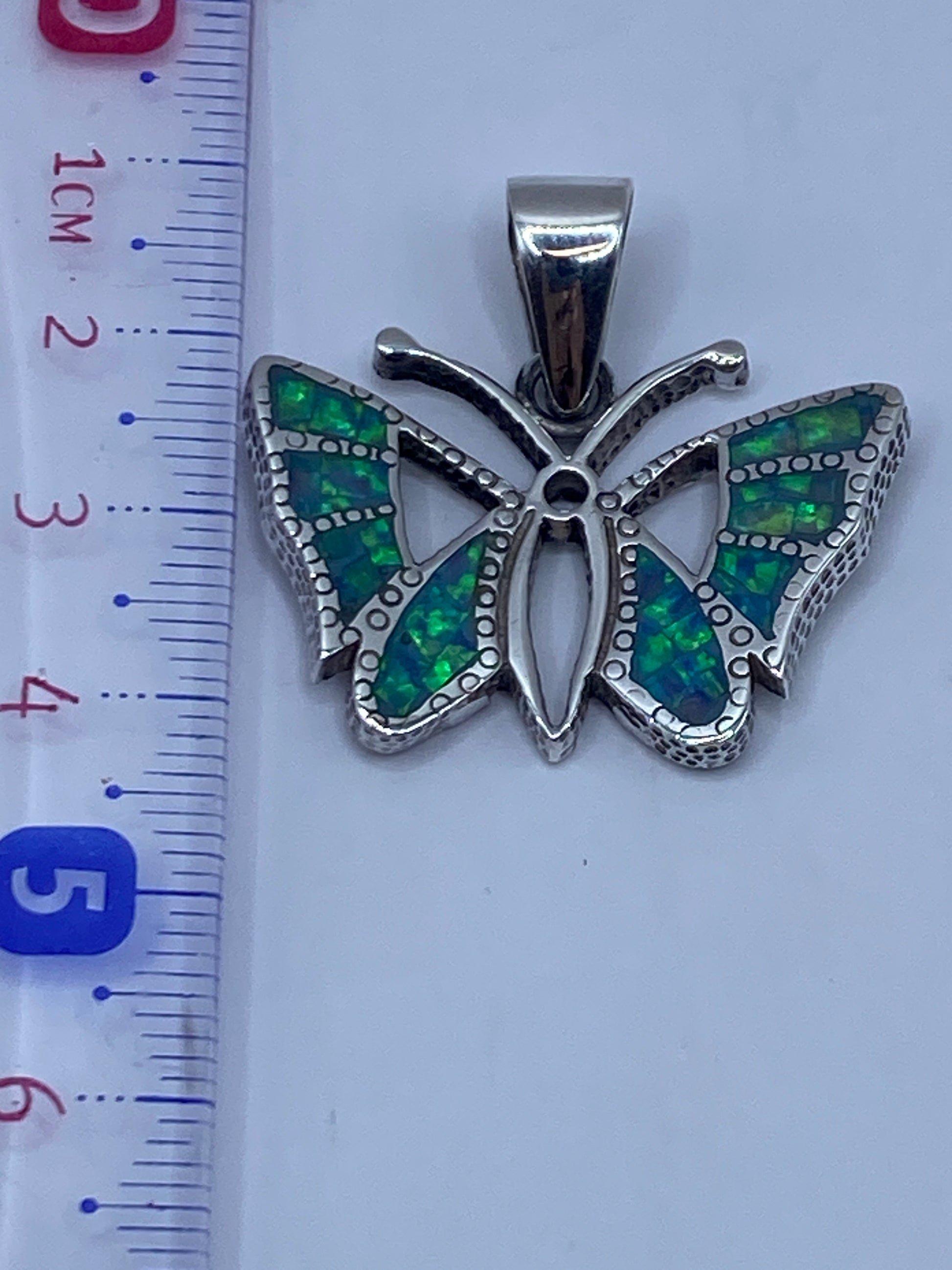 Dije mariposa 4.1 cm de largo en plata .950 con sello de autenticidad de Taxco