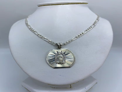 Dije de 3 cm de largo sobre medidor de centímetros, plata pura .925 de Taxco