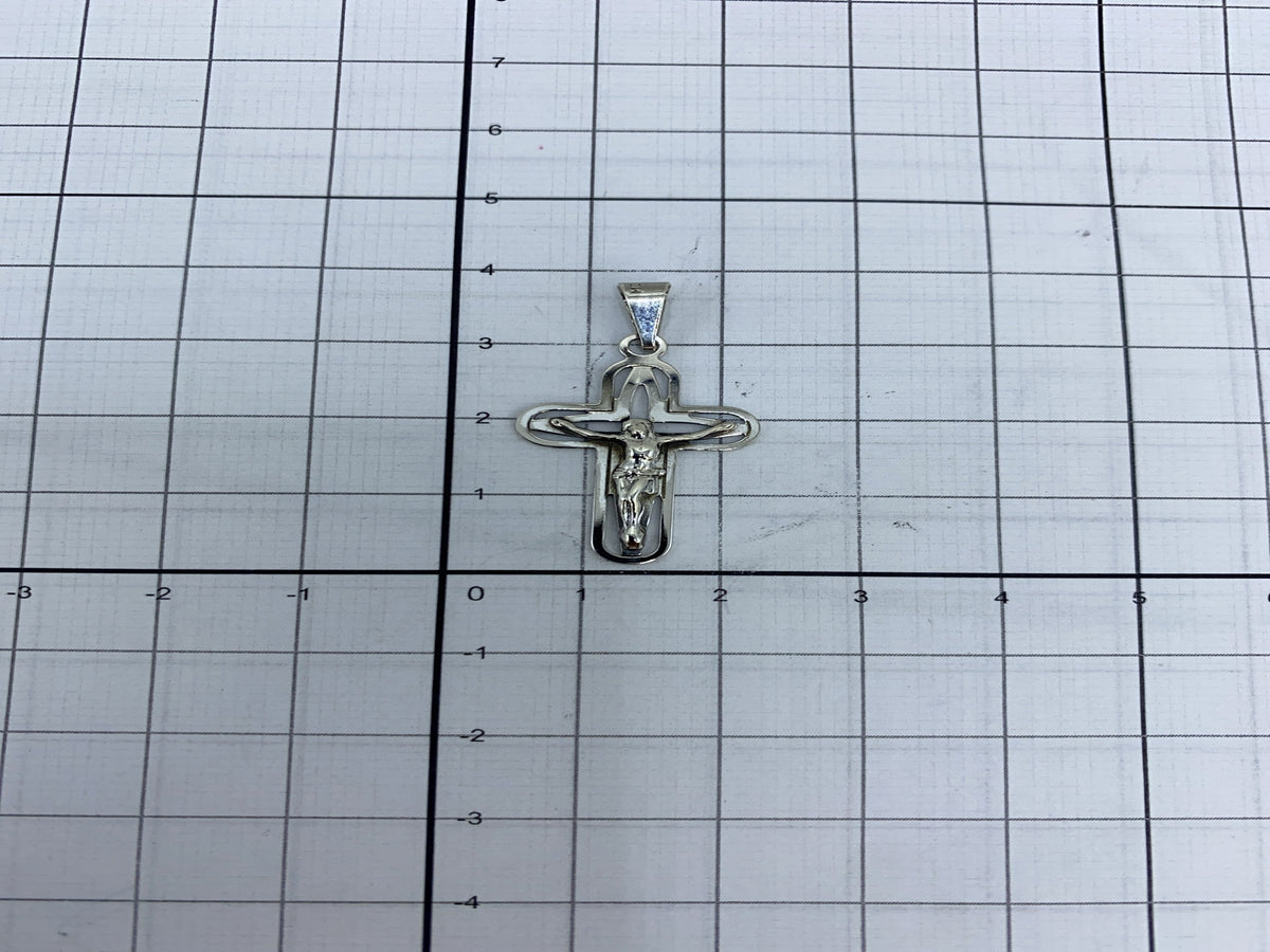 Dije crucifijo con su Quinto .925 visible, listo para ensartar en cadena a elegir