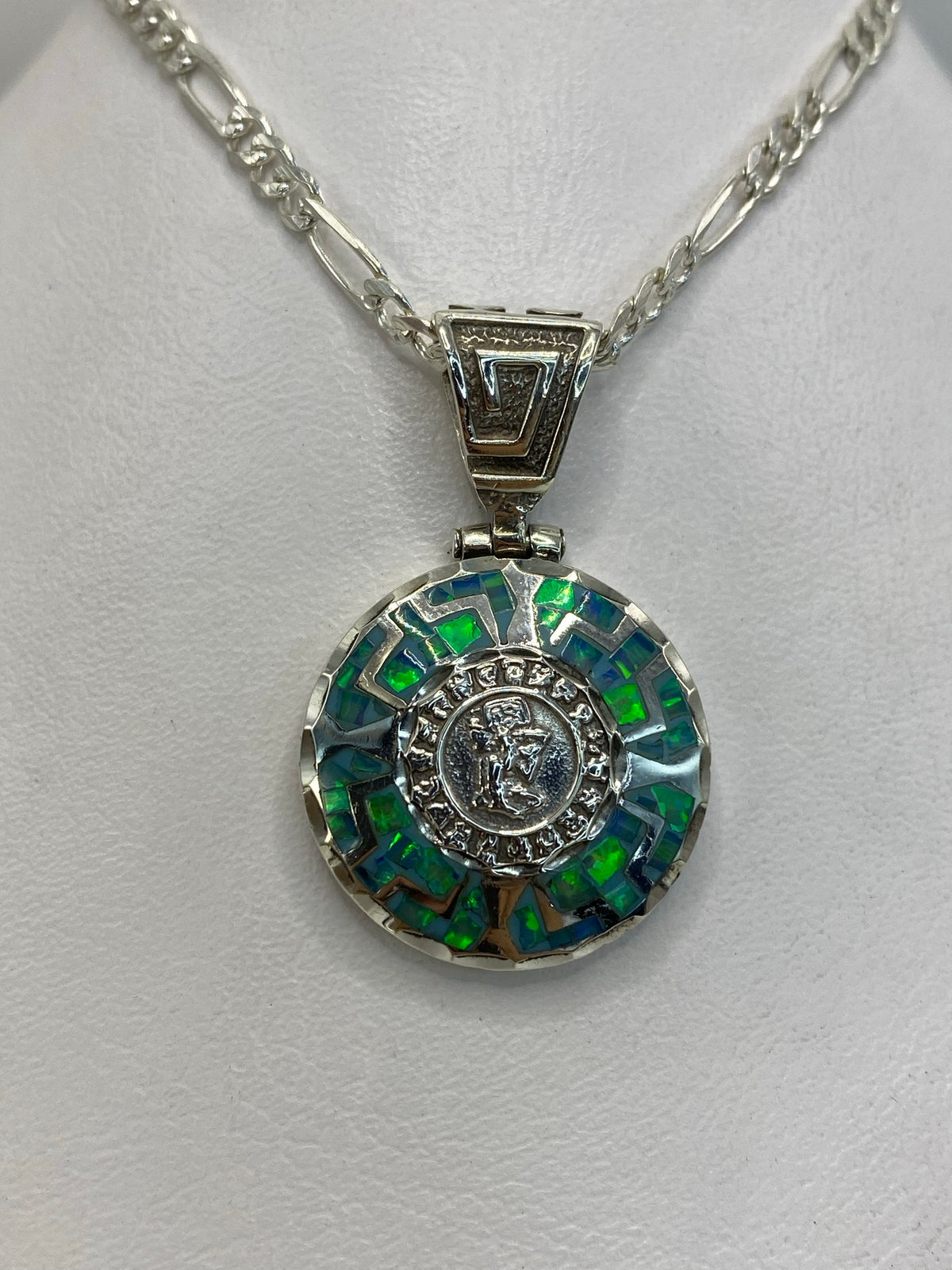 Dije de plata .925 con Ópalo de Fuego azul, 8.5 cm de largo, técnica combinada de Taxco