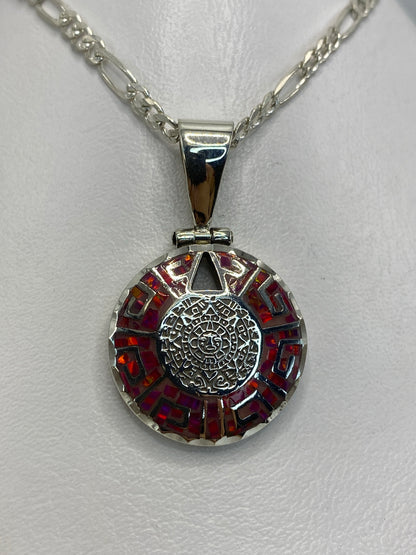 Dije de plata 950 con la Piedra del Sol grabada y Ópalo de Fuego rosa, colgante en cadena figaro