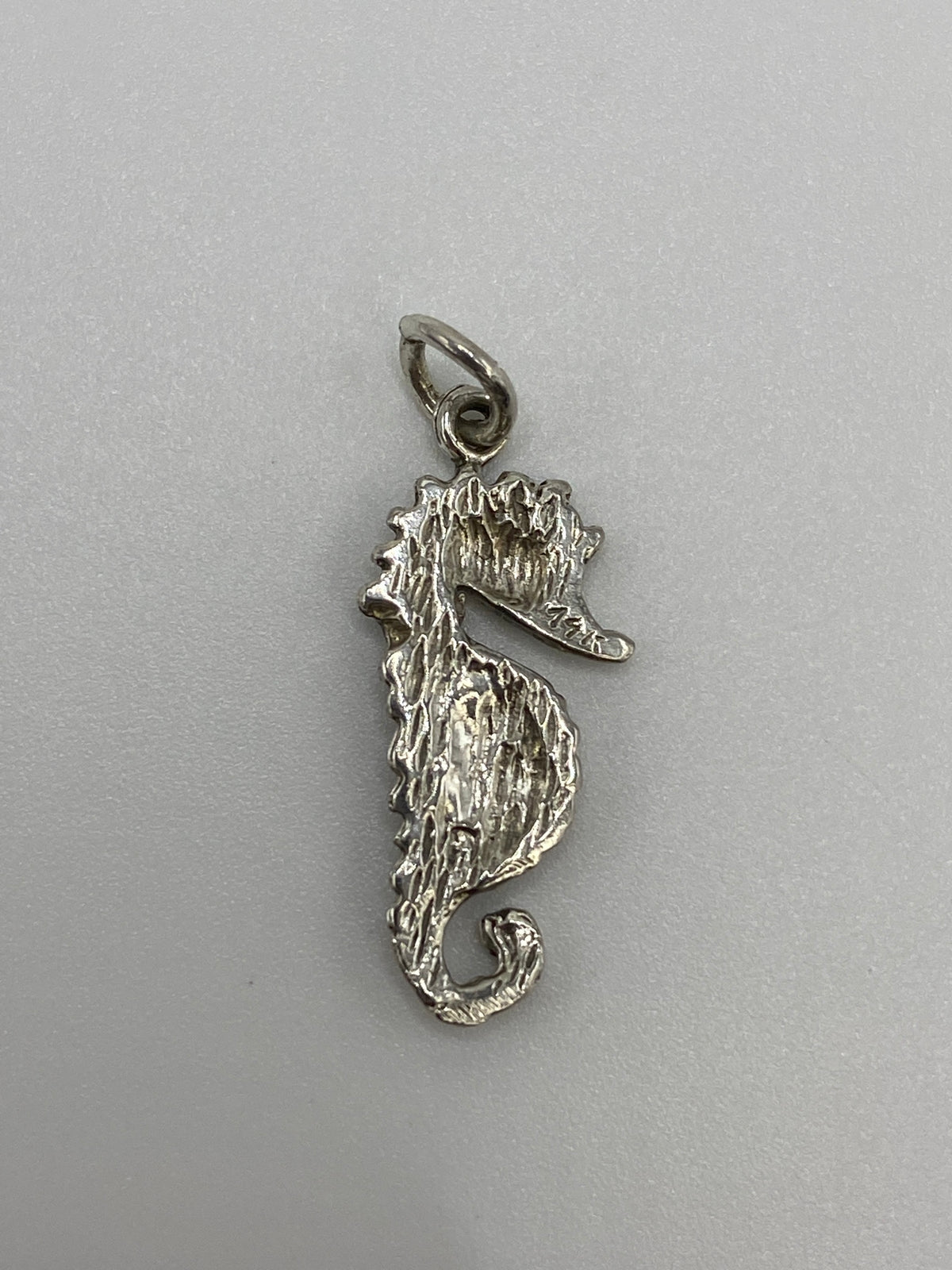 Dije Caballito de Mar Plata Repujada — Taxco 925 — foto 5