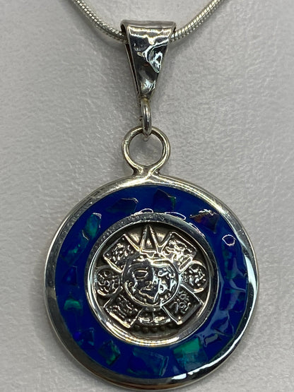 Reverso del dije mostrando el Quinto 925 y la calidad de plata