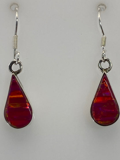 Aretes con Ópalo de Fuego sobre ruler: largo exacto 3 cm