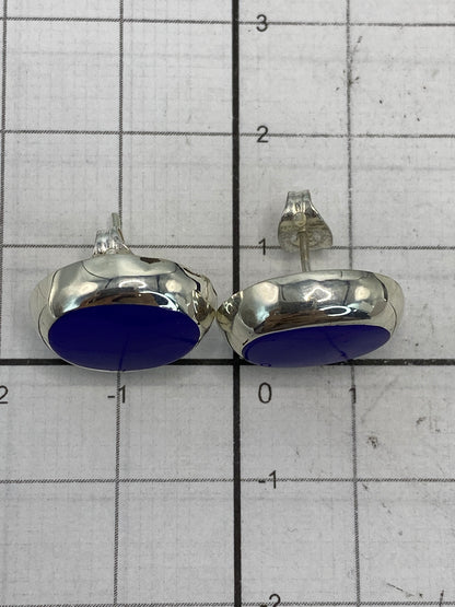 Reverso de los aretes en plata 925 mostrando el sello de autenticidad