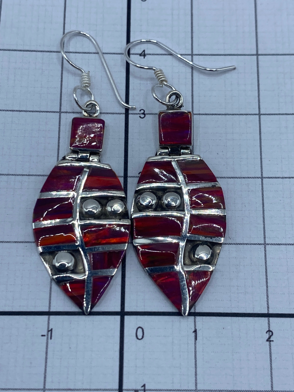 Marcaje del Quinto 950 en los aretes de plata