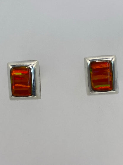 Reverse de los aretes de plata mostrando el Quinto 925 grabado