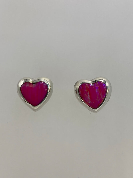 Par de aretes de plata con Ópalo de Fuego rosa en forma de corazón